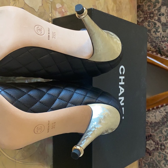 Brand new authentic Chanel heeled booties (pump) - Picture 6 of 7